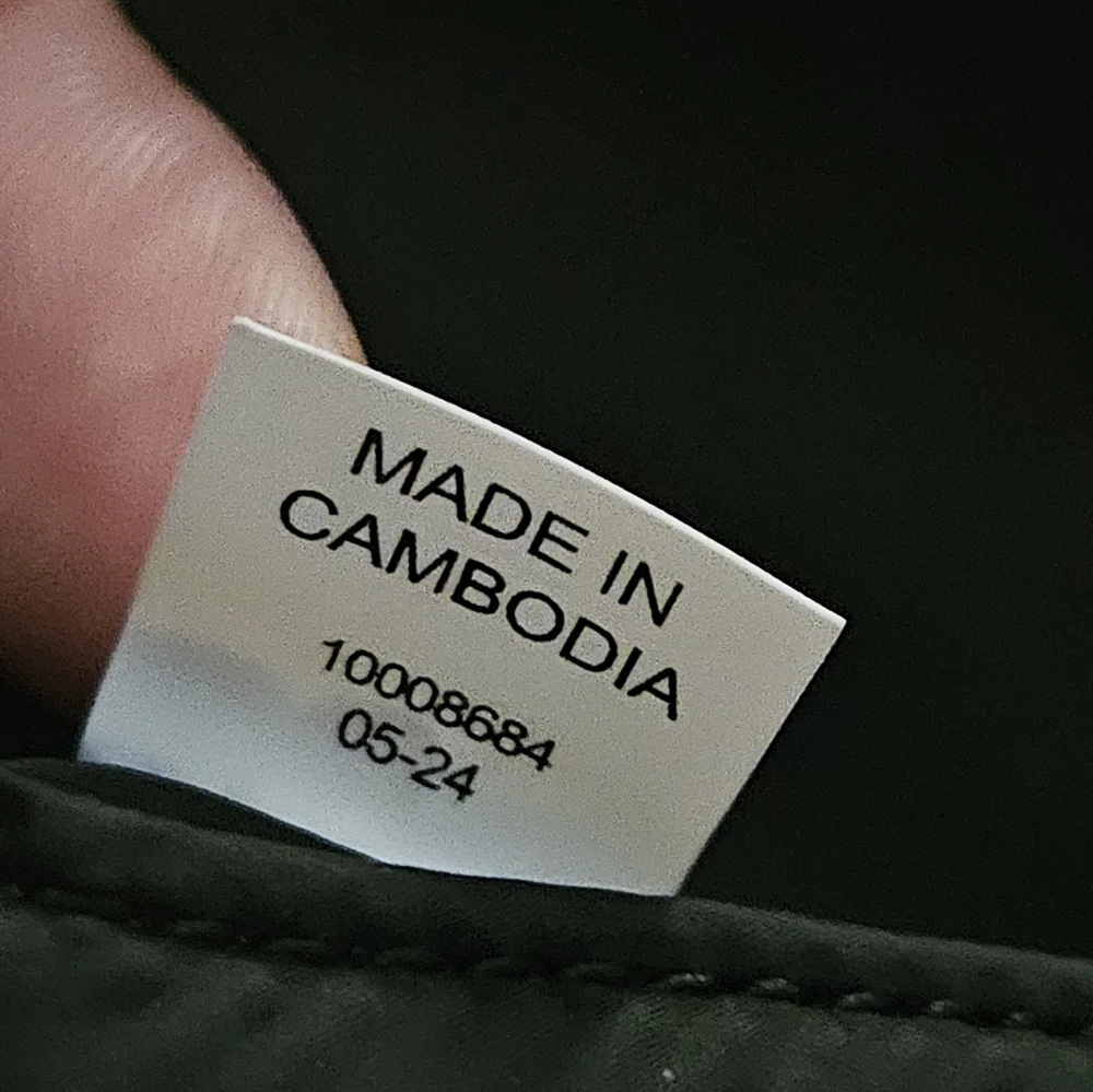 Tory Burch Britten Nylon Puffy Card Case Black Silver - Picture 5 of 5